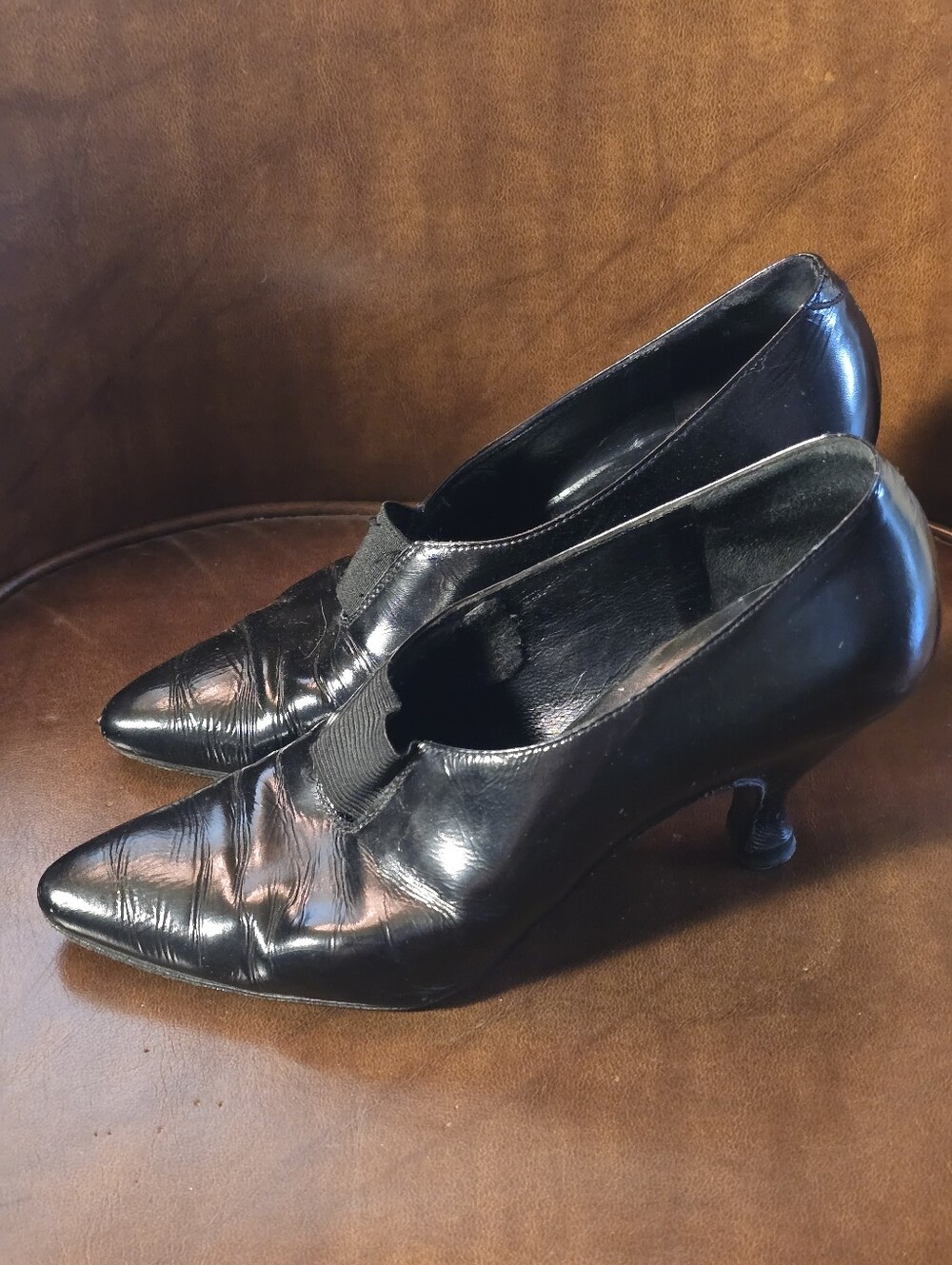 Peter Fox Black Women's Pointed Vintage  Heel Slip-On Pumps Size 6